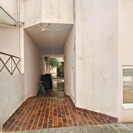 Domili Apartmán *
