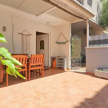 Domili Apartmán *