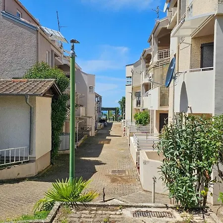 Domili Apartmán *